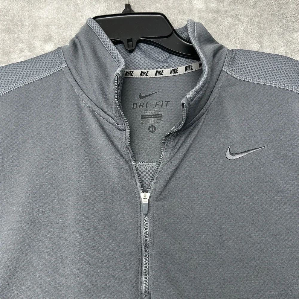 Nike Pullover Men's XL Gray Dri-FIT 1/4 Zip Mock Neck Athletic Performance
